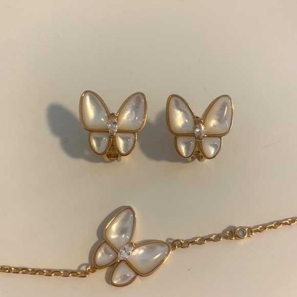 Earrings and bracelet set - Picture 2 of 3